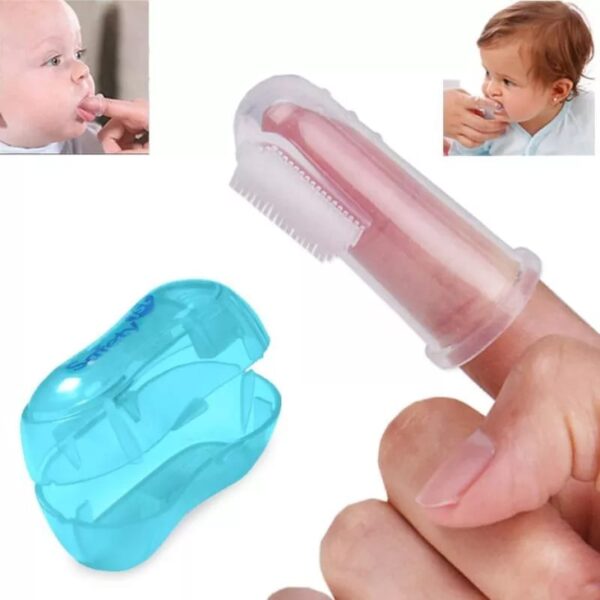 Dedal pediátrico, cepillo y masaje de encía.